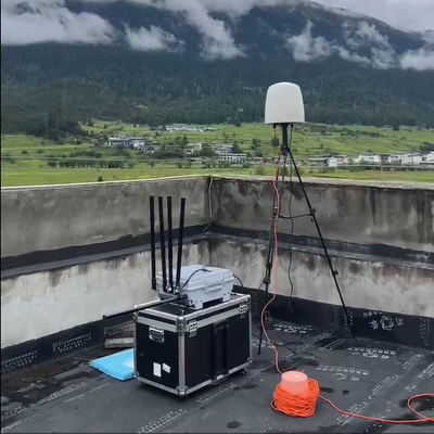Radar voor waarschuwing op lage hoogte en omni-directionele multi-band UAV jammer systeem